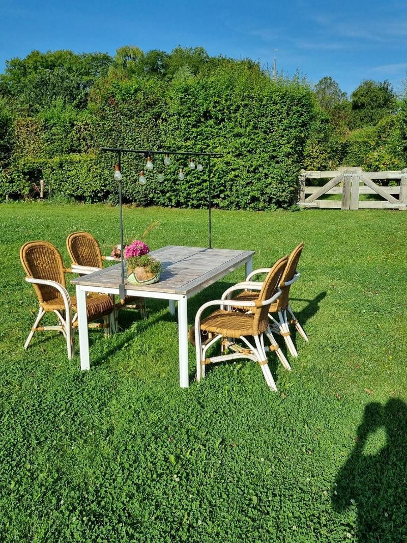 Bed And Breakfast De Dijk Zuid-Beijerland Extérieur photo